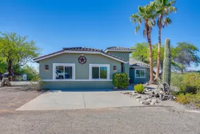 Backyard Oasis & Hot Tub: Mtn-view Wickenburg Home - Image 5