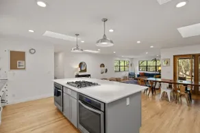 Peaceful Craftsman | Outdoor Space | Low Toxicity - Image 4