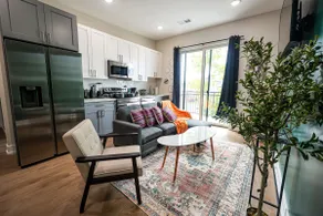 1Bed&1Bath KingBed,Central,W/D,WIFI. - Image 3