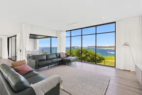 Spacious Ocean View Home | Luma Vista - Image 3
