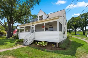 Plum Point Cottage #14 - Image 2