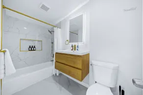Modern 2BR Home + Parking + Near DTLA #TravelSGV - Image 5