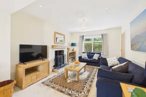 Host & Stay - Merrow Cottage - Image 3