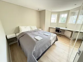 Newly renovated 1 BDR by the church - Image 2