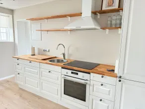 Newly renovated 1 BDR by the church - Image 4