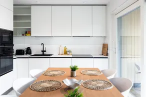 A house with four bedrooms, parking, sauna, patio - Image 2