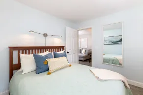 2 BR Lakefront/Walk to NH Pavilion/BEACH AND VIEWS - Image 3