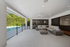 Mountaintop Pool Retreat - The Ideal Family Escape - Image 3