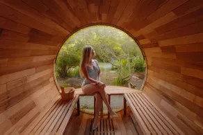 Stunning Riverside Resort w/ view, hot tub, sauna! - Image 2