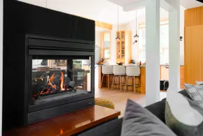 Stunning Riverside Resort w/ view, hot tub, sauna! - Image 4