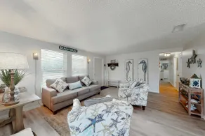 Sunny canal front home with a pool & dock - centra - Image 3