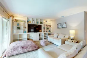 Luxe bay-view escape with private pool, kayak, grill/ice box, & all-new interior - Image 4