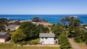 Dog Friendly Beach House Walk to Beach & Surfing - Image 5