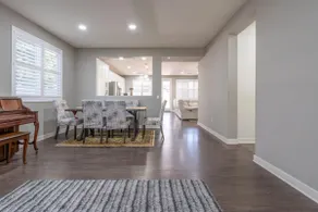 Family Home in safe Neighborhood - Image 5