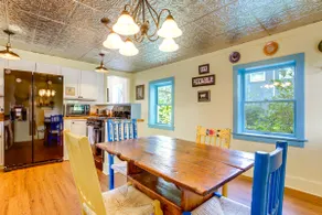 Charming Victorian Farmhouse on Historic Main St - Image 5