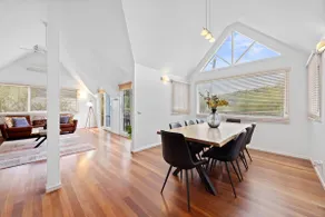 Jarrah Lodge - Sleeps 10 - Merrijig - Image 2