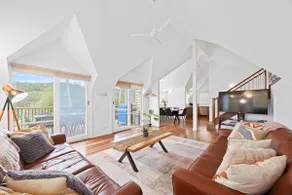 Jarrah Lodge - Sleeps 10 - Merrijig - Image 3