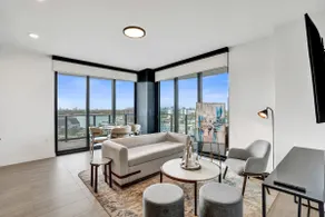 Luxury Condo 2 Bed in Iconic Miami Beach - 72 Park - Image 2