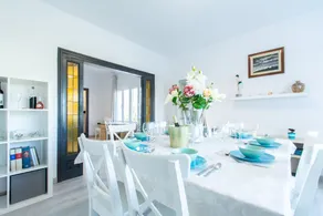 Mediterranean heaven with sea views - Image 4