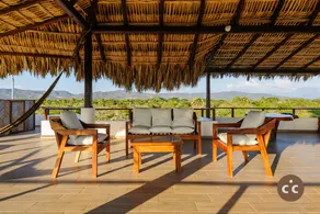 Magnificent House with Private Oceanfront! - Image 5