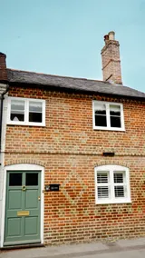 Two bedroom traditional cottage - Image 4