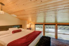 Ocean-View Suite with Jacuzzi Tub | Sleeps 6 - Image 4