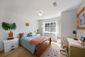 Hot Tub, Fire Pit, Pet Friendly, Walk to Bell St - Image 3