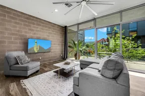 Stylish 2-Bedroom with Balcony – Prime Location - Image 4