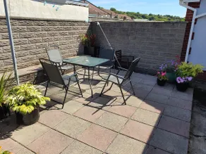 Mumbles Cottage - Sleeps 4 - Pets Ok - Parking - Image 2