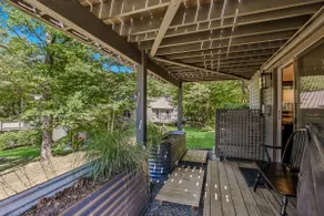Luxe Condo with Cathedral Ceilings & Pond, Snow Vi - Image 3