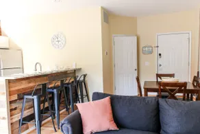 Royal Suite - Image 4