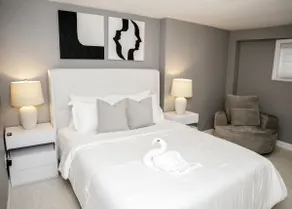 2BR Traveler's Favorite • Modern and Clean - Image 5