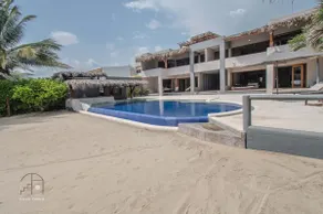 Spectacular House with a Private Beach Front - Image 3