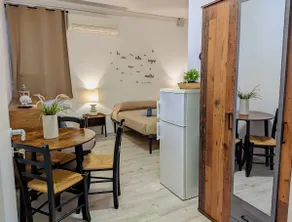 Castelnuovo Appartment Rooms - Image 4