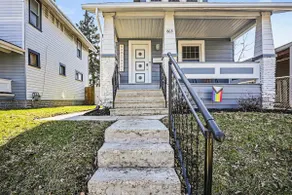 Luxe 2BR Franklinton - Private Patio - 2Car Garage - Image 3