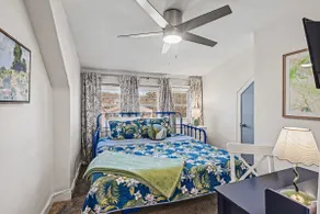 Luxe 2BR Franklinton - Private Patio - 2Car Garage - Image 4