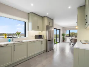 Lakeview House - Image 4