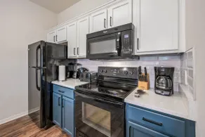 Remodeled Gem - Comfort & Location - Image 5