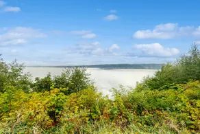 2BR Waterview Gem, near town, stunning sea views - Image 2