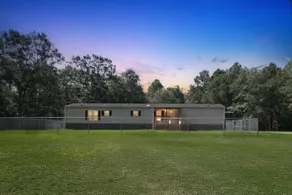 Tranquil Country Retreat Surrounded by Nature home - Image 3