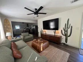 The Aloha Surf Bungalow Bay City Texas - Image 2
