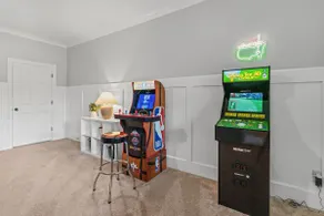 Reynolds Landing Home|King Beds|Pet Friendly - Image 4