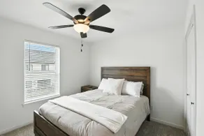 Modern Townhome Retreat in Prime Location townhouse - Image 4