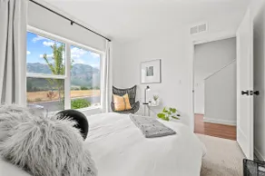 The Bluebird R5057 |Snowbasin Ski Retreat |Hot Tub - Image 3