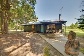 Secluded Getaway on ~10 Acres in The Piney Woods! - Image 3