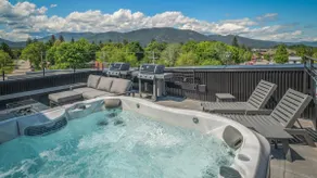 Downtown Condo w/ Rooftop Retreat - Hot Tub - Image 4