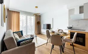 Kazimierza Wielkiego Soft Glam Apartment by BookingHost - Image 2