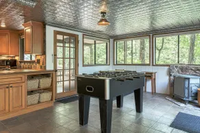 Foxtail Lake Front Chalet with HOT TUB - Image 3