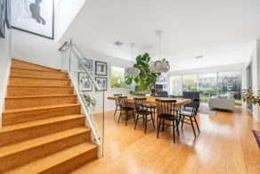 Spacious Family Home Near Mt. Stromlo - Image 4