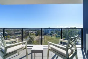 Bright 1BR Apartment with Stunning Views - Hosted by Canstay - Image 4